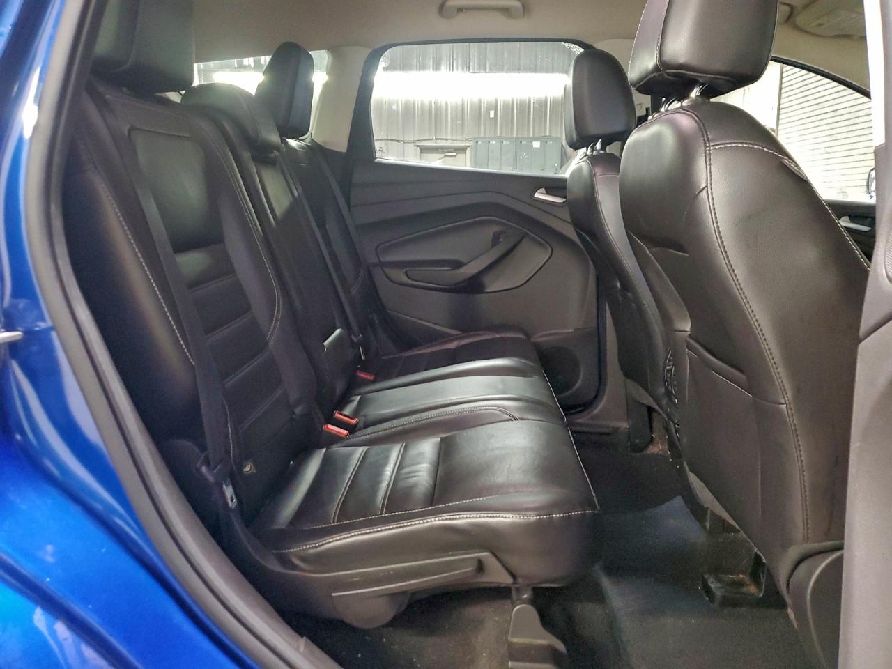 Ford Escape Titanium Image 7