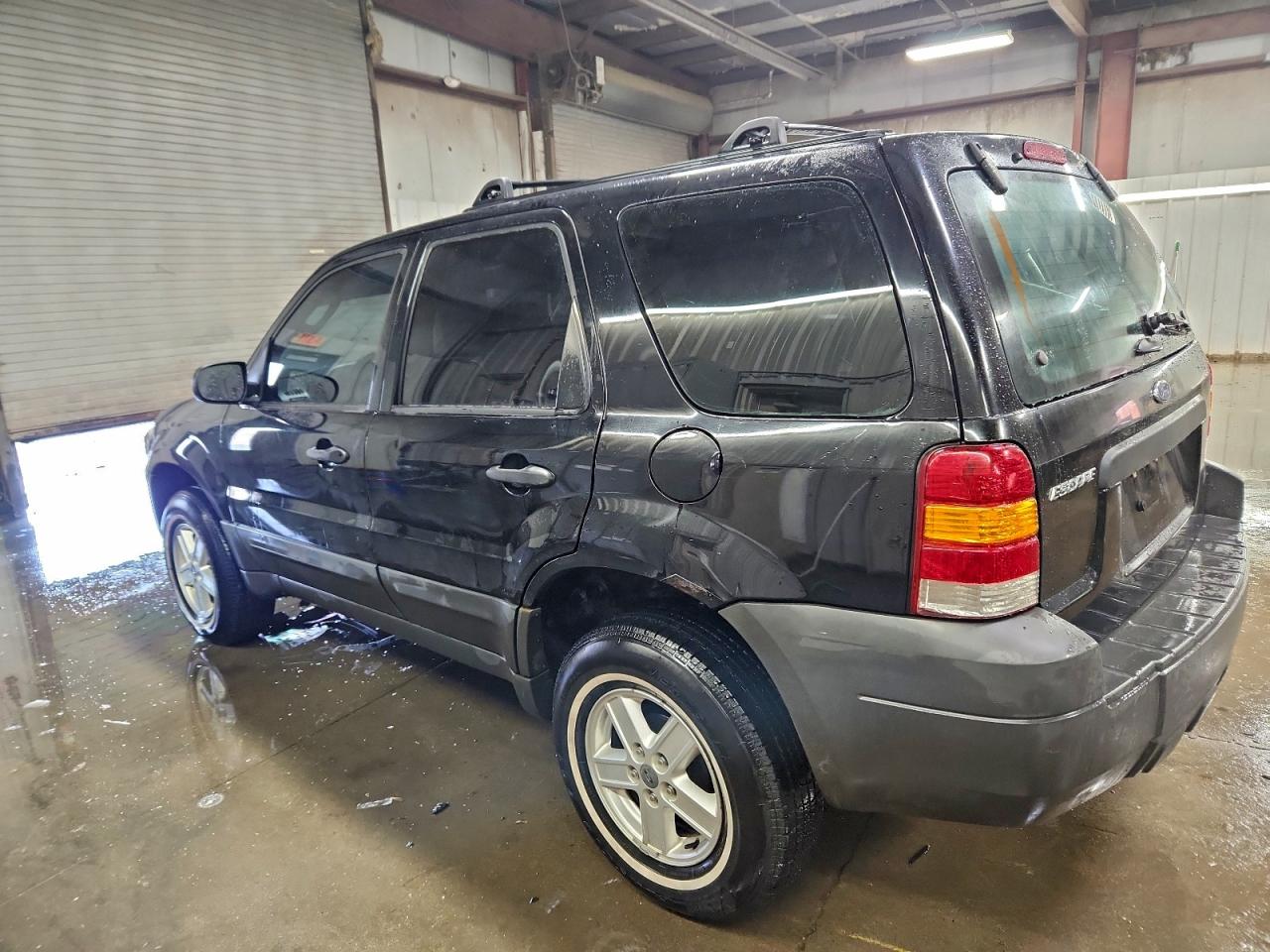 Ford Escape Xls Image 6