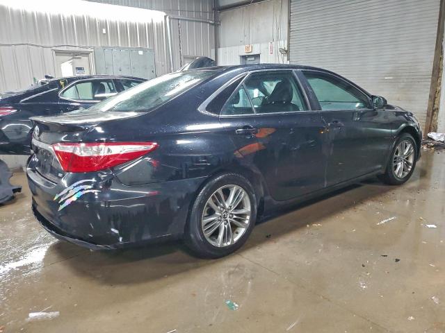 Toyota Camry Le Image 4
