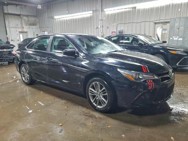 Toyota Camry Le Image 9