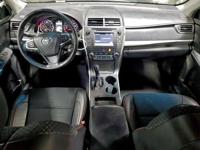 Toyota Camry Le Image 12
