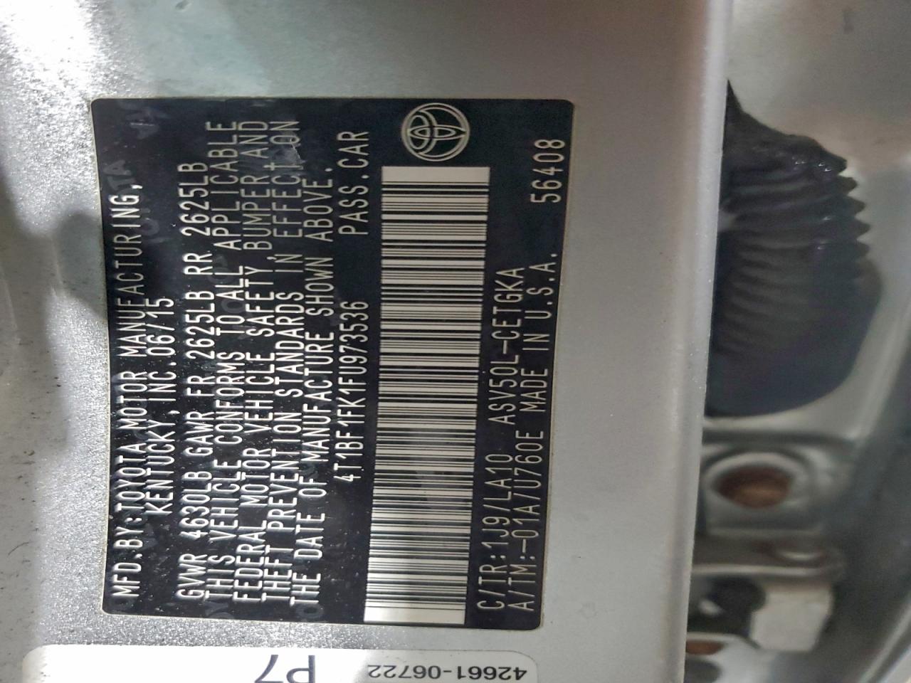 Toyota Camry Le Image 12