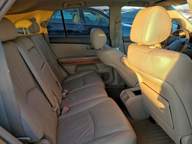 Lexus RX 330 Image 12