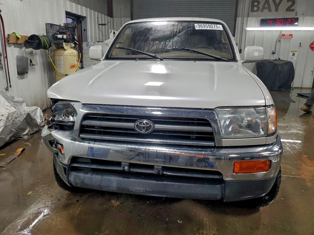 Toyota 4Runner Sr5 Image 4