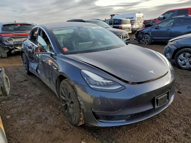 Tesla Model 3 Image 11