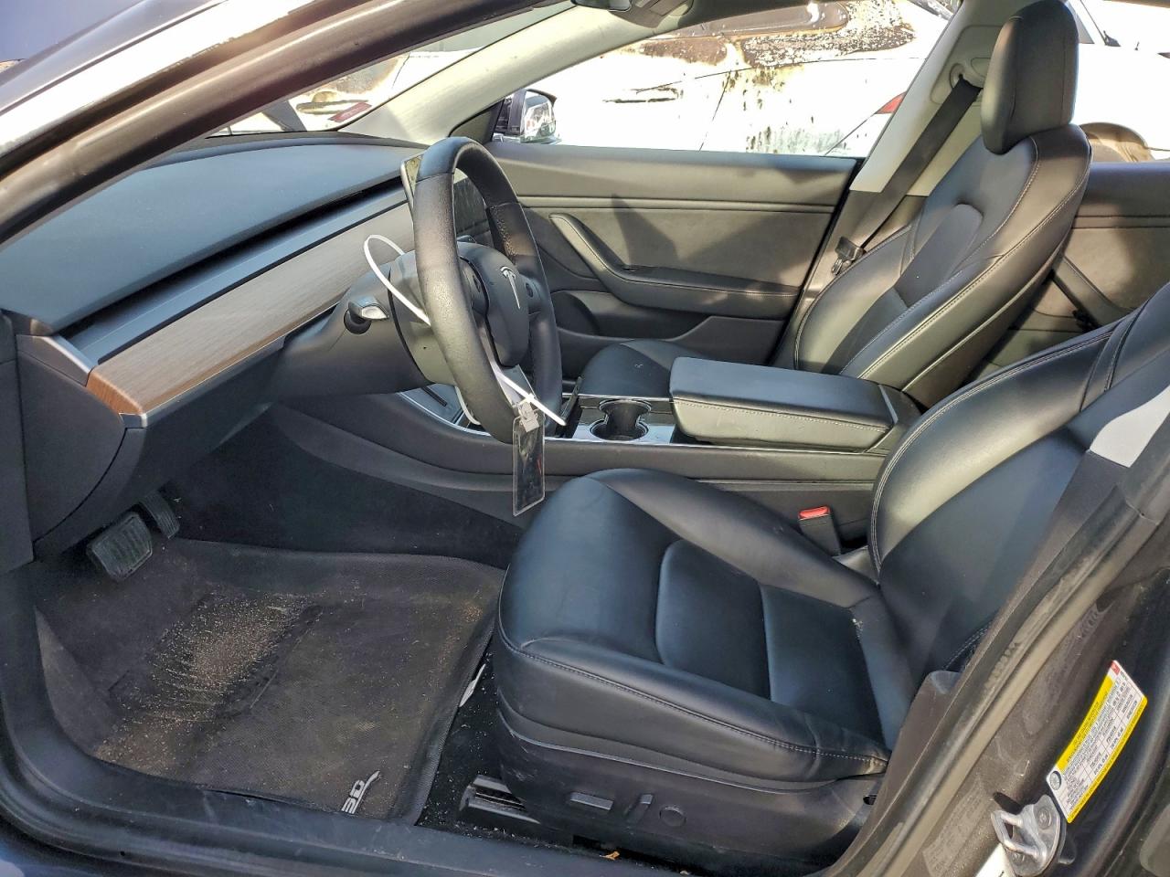 Tesla Model 3 Image 2