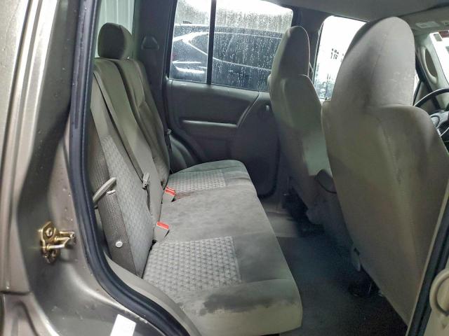 Jeep Liberty Sport Image 12