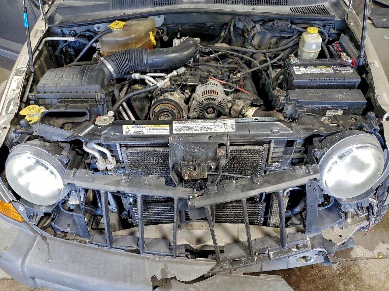 Jeep Liberty Sport Image 8