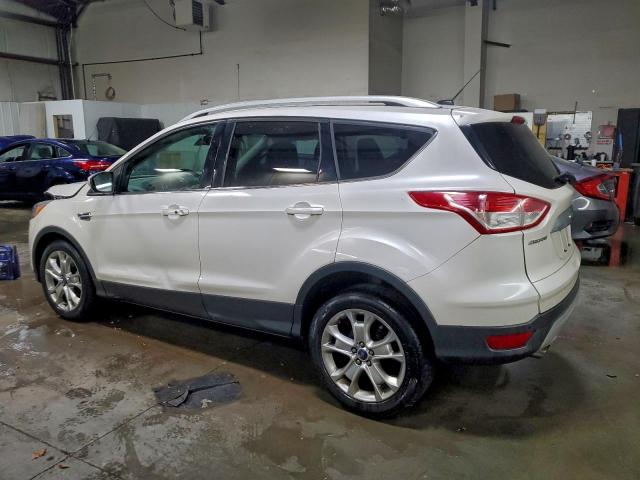 Ford Escape Titanium Image 4