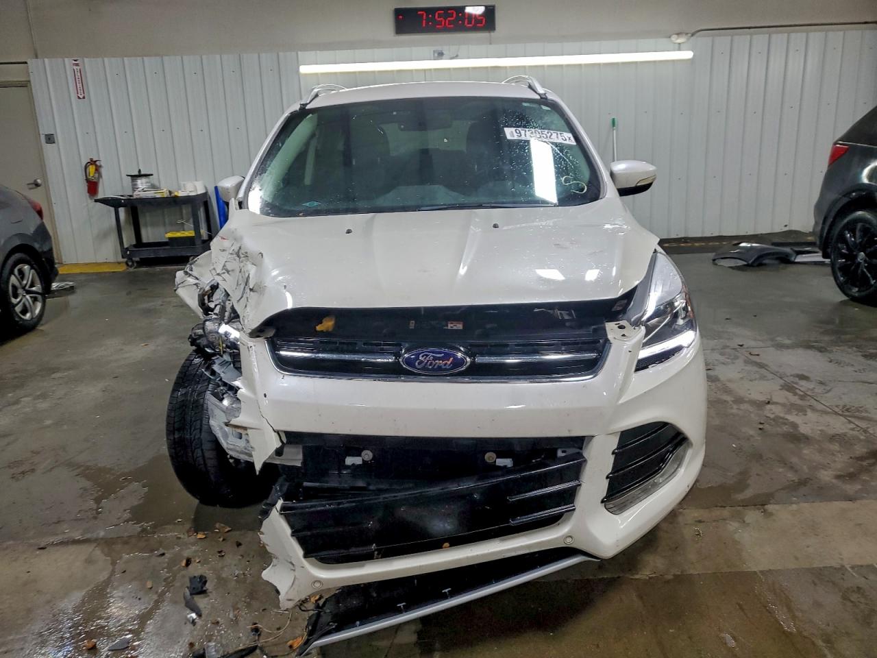 Ford Escape Titanium Image 5