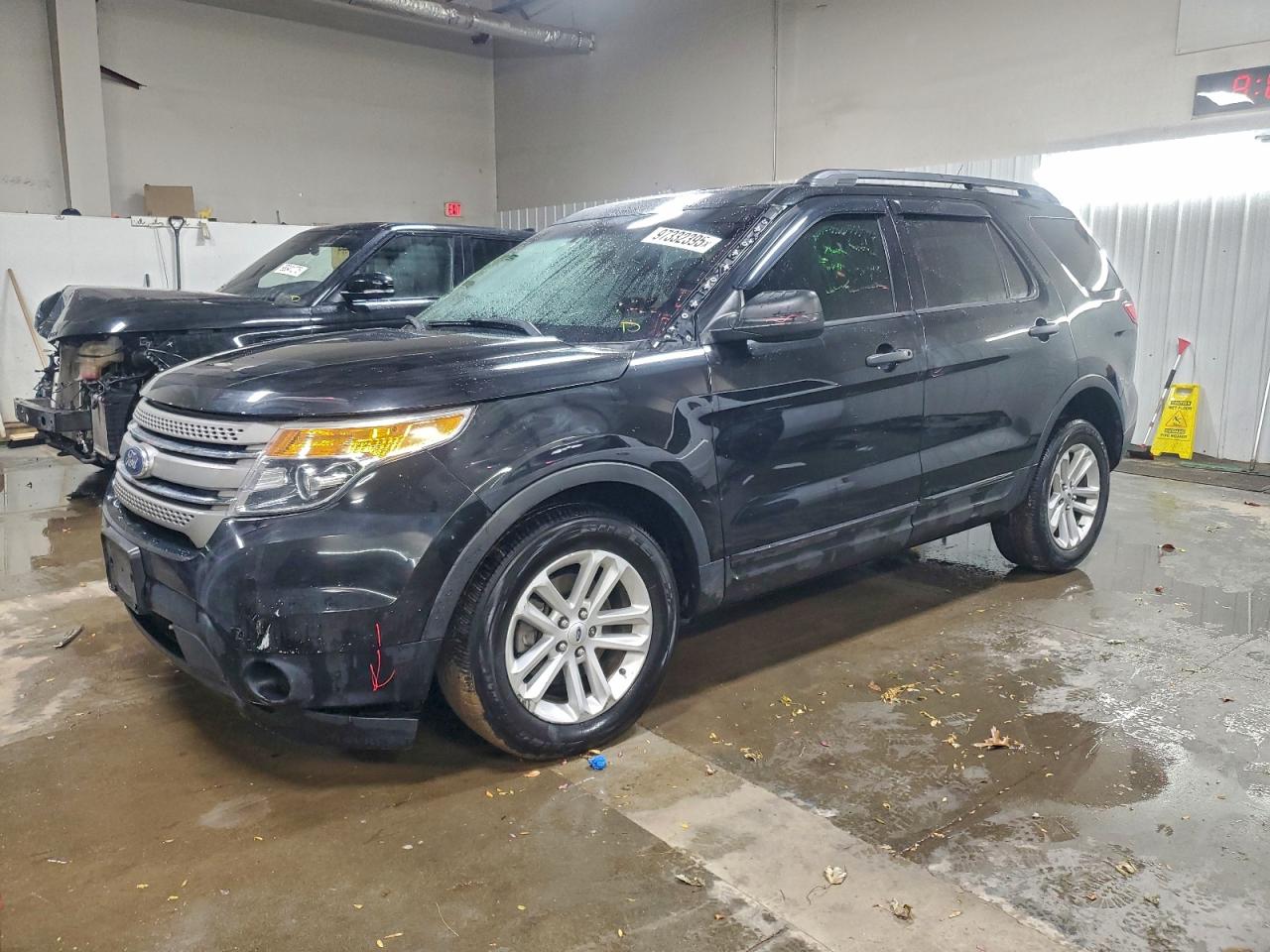Ford Explorer Image 1