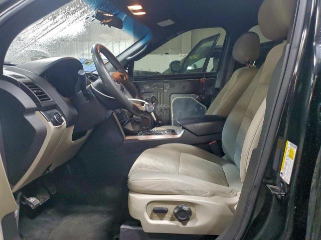 Ford Explorer Image 6