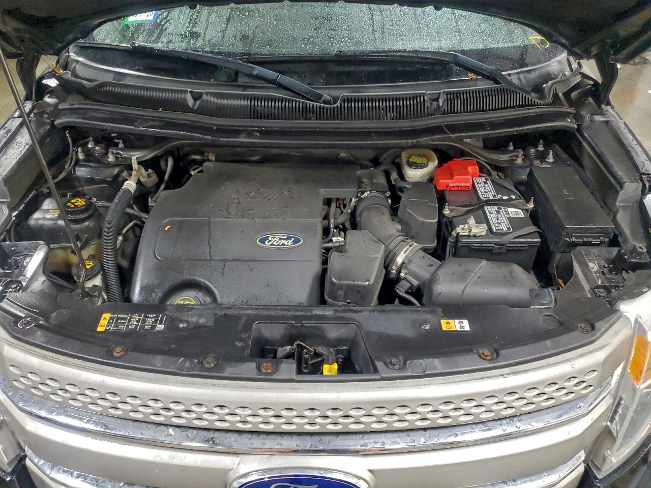 Ford Explorer Image 8