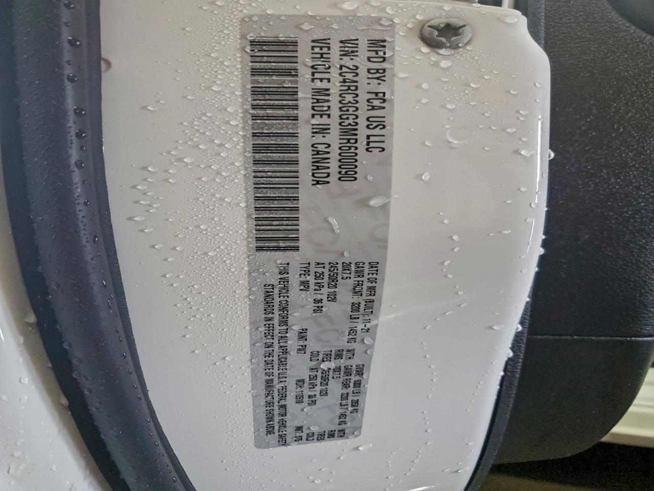 Chrysler Pacifica Limited Image 3