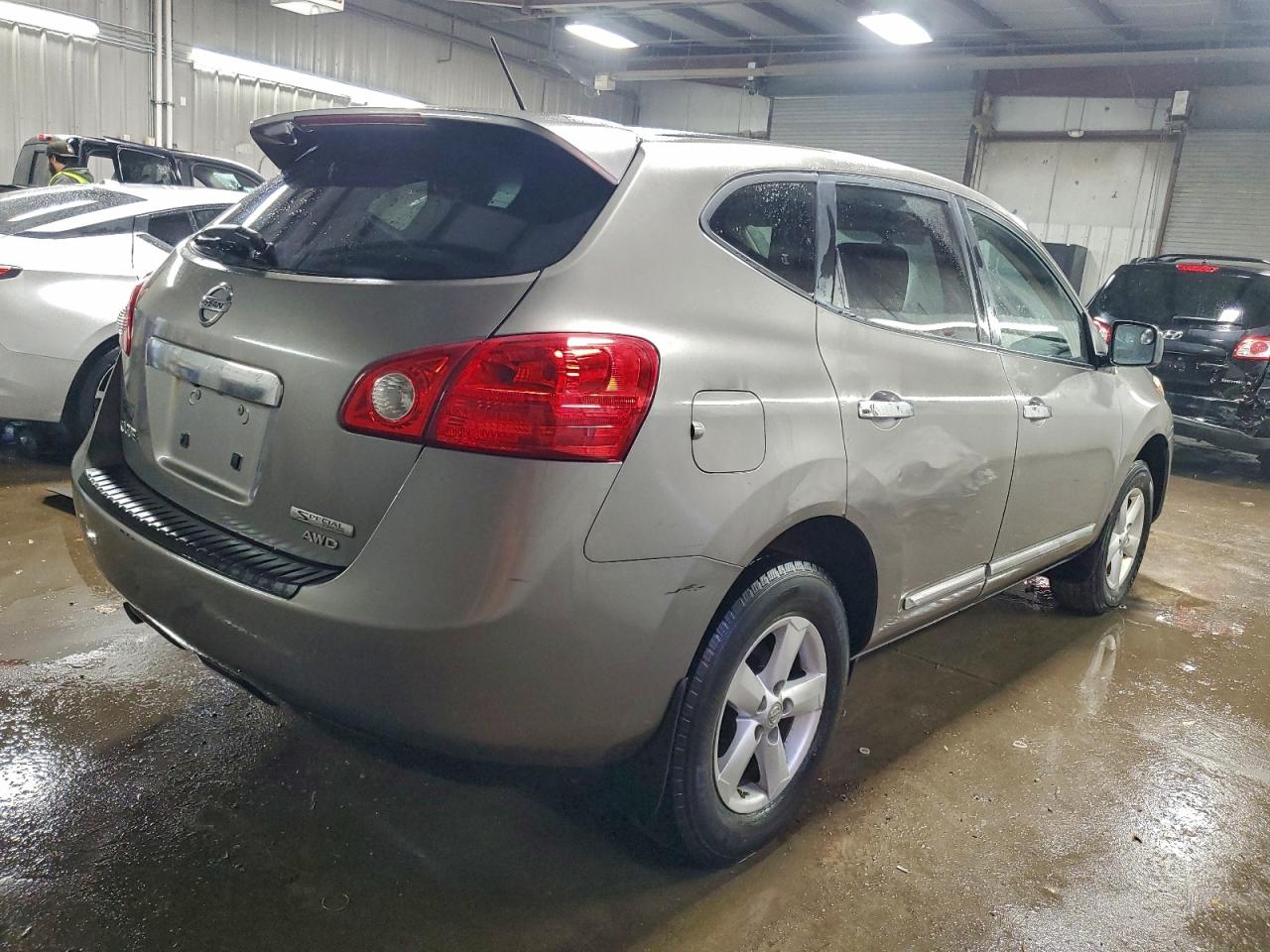 Nissan Rogue S Image 11