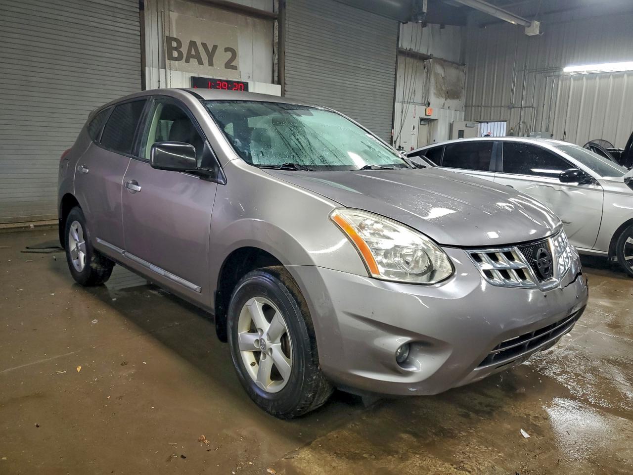 Nissan Rogue S Image 4