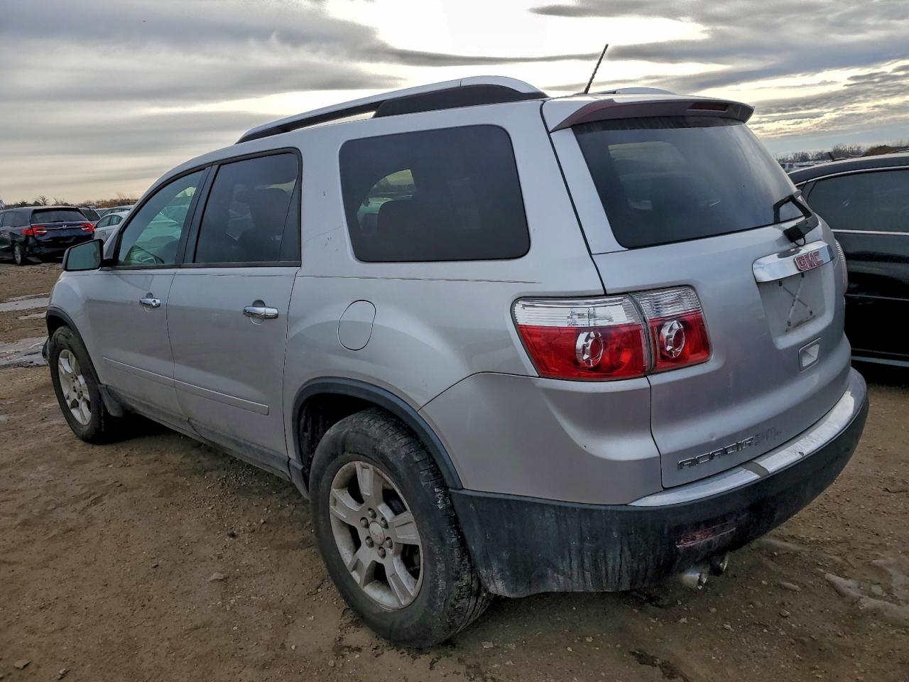 GMC Acadia Sle Image 3