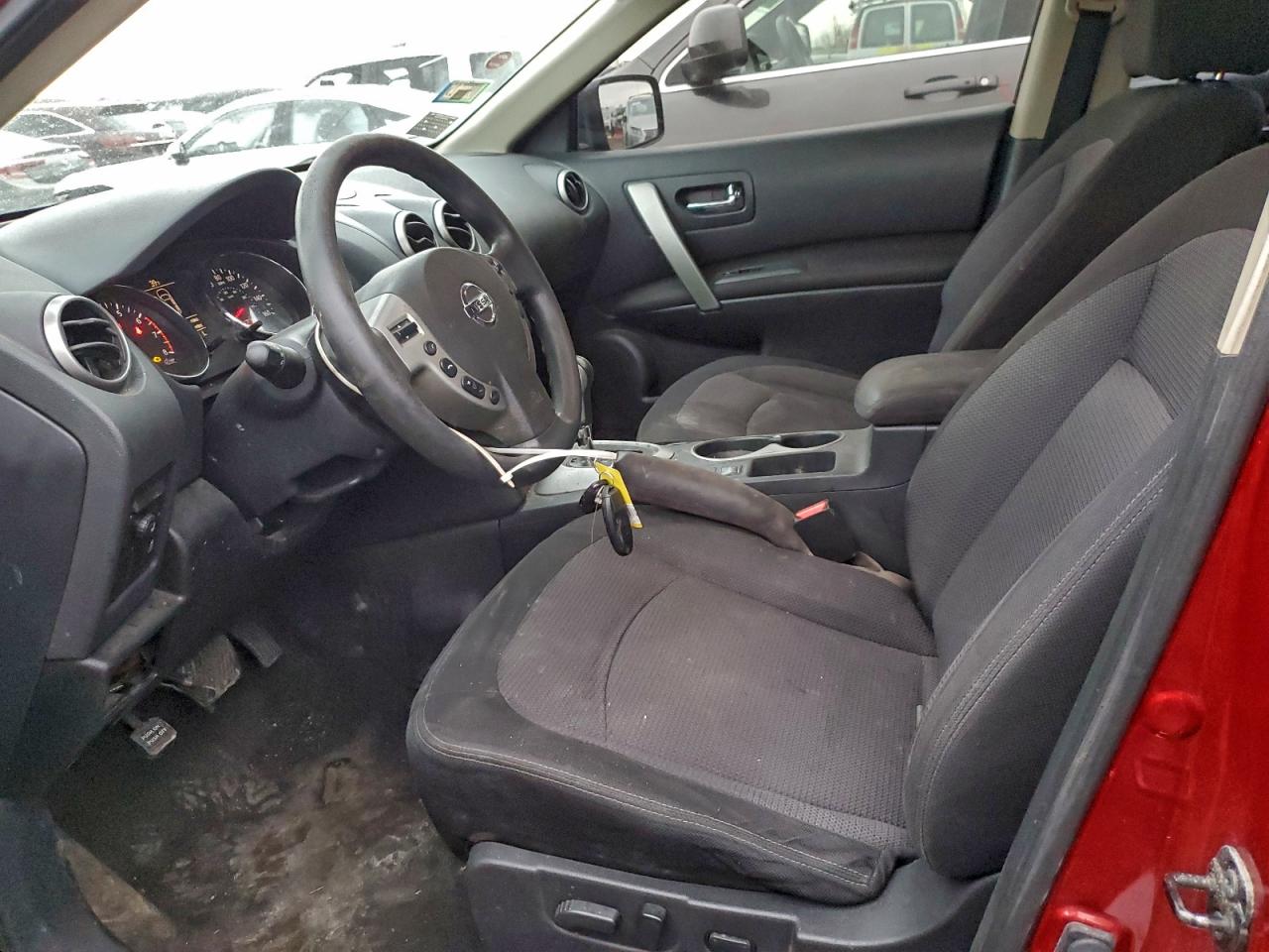 Nissan Rogue S Image 10