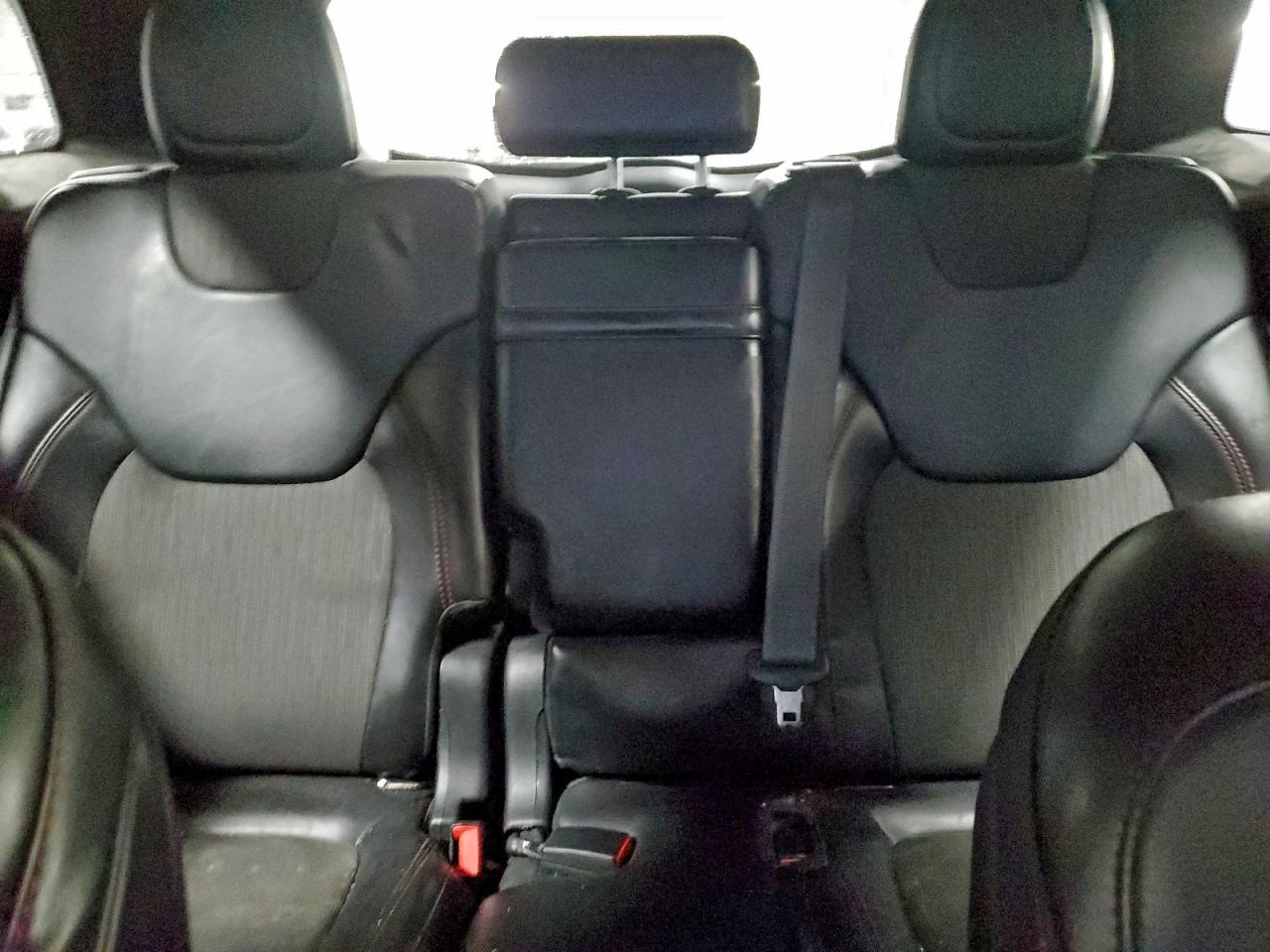 Jeep Cherokee Trailhawk Image 11