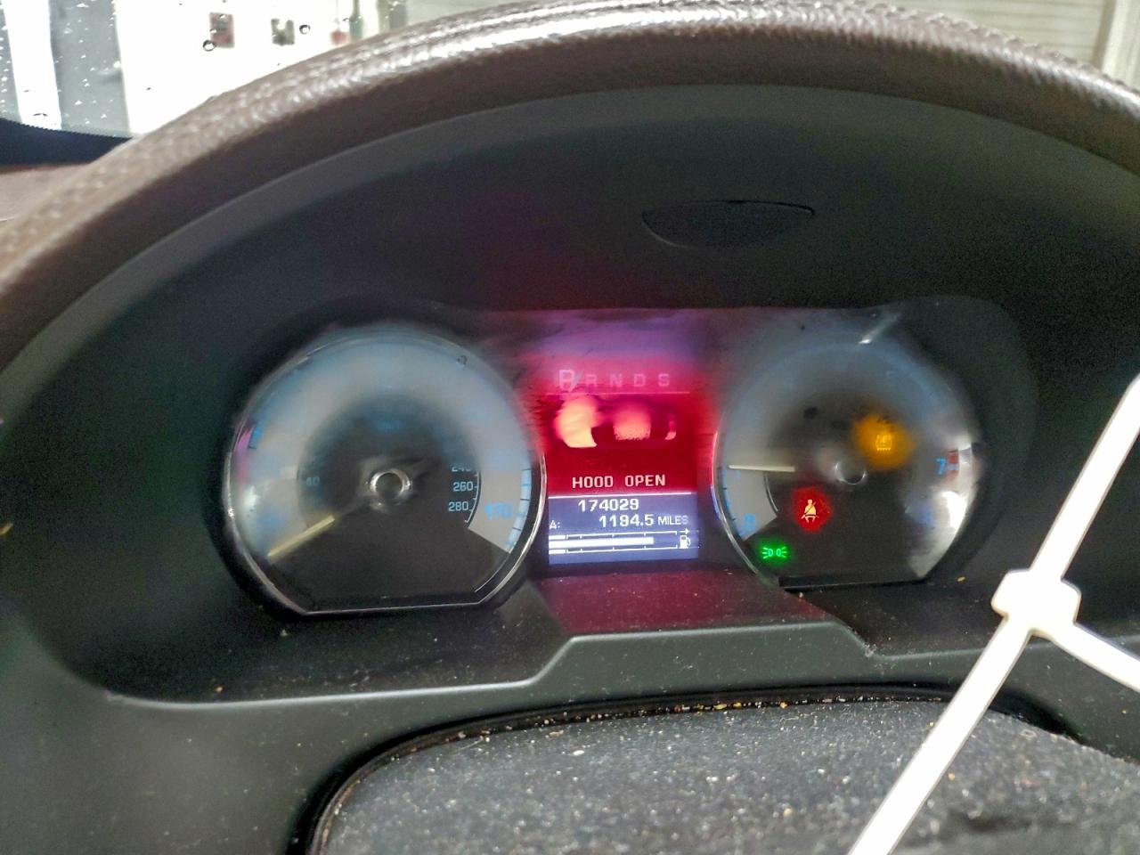 Jaguar XF Luxury Image 8