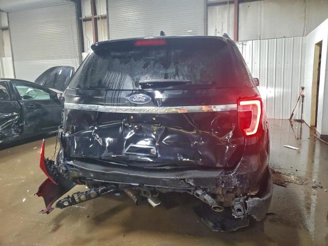 Ford Explorer Image 4