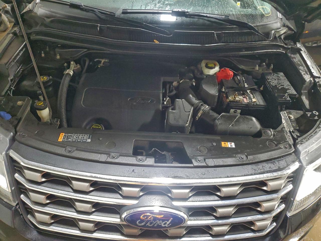 Ford Explorer Image 11