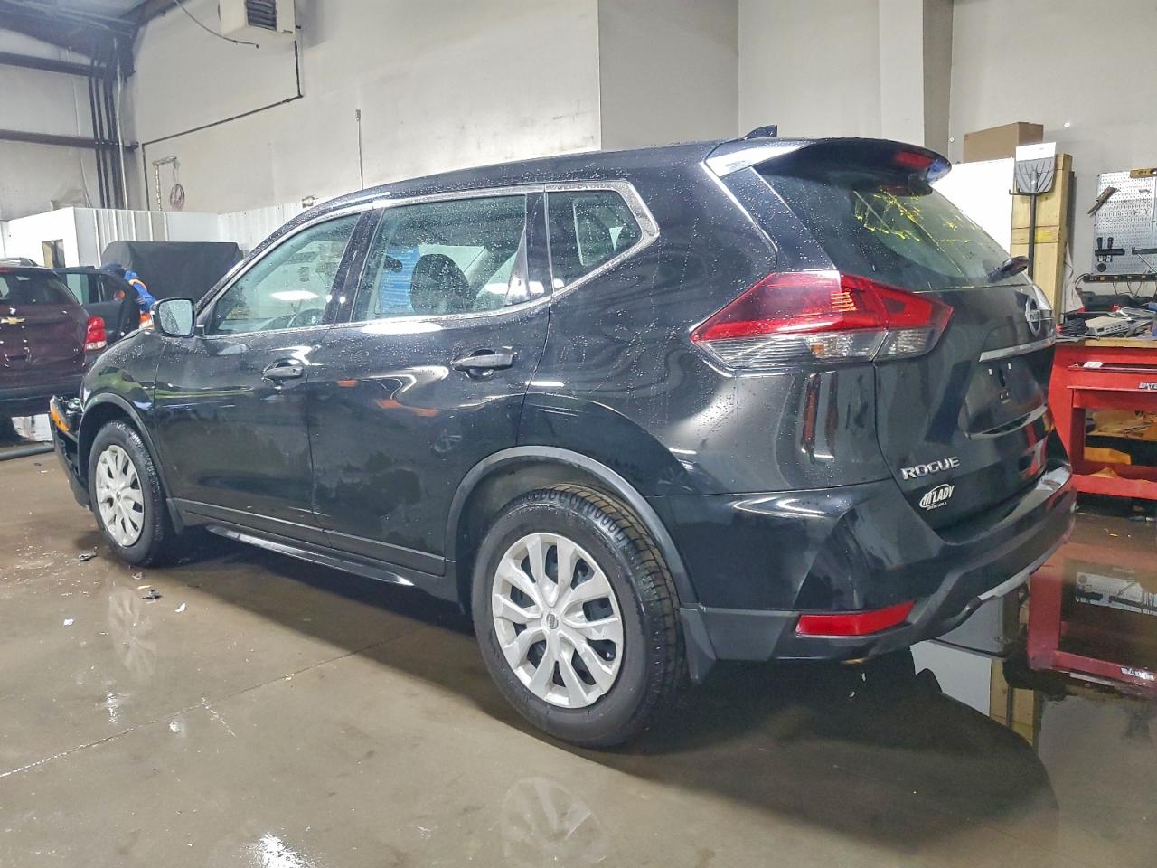 Nissan Rogue S Image 3