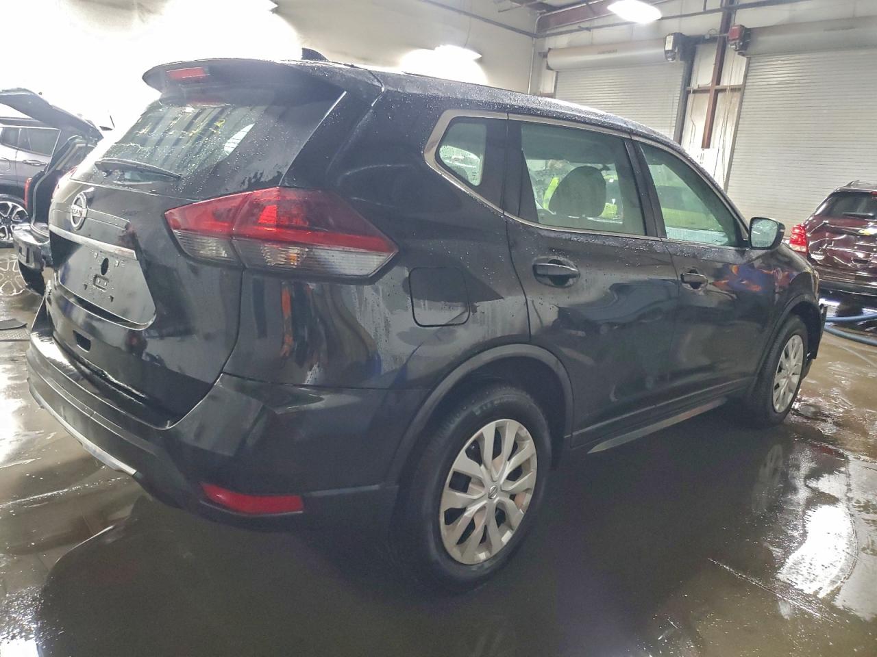 Nissan Rogue S Image 7