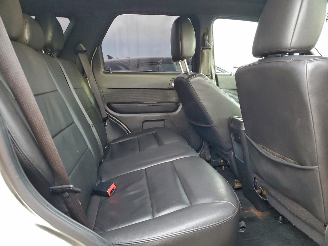 Ford Escape Limited Image 5