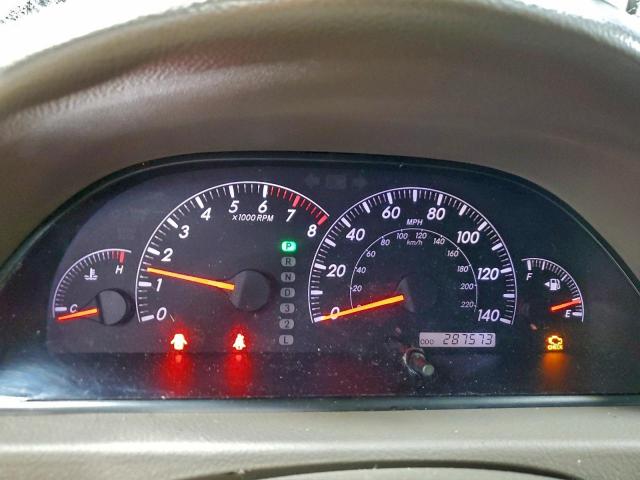 Toyota Camry Le Image 5