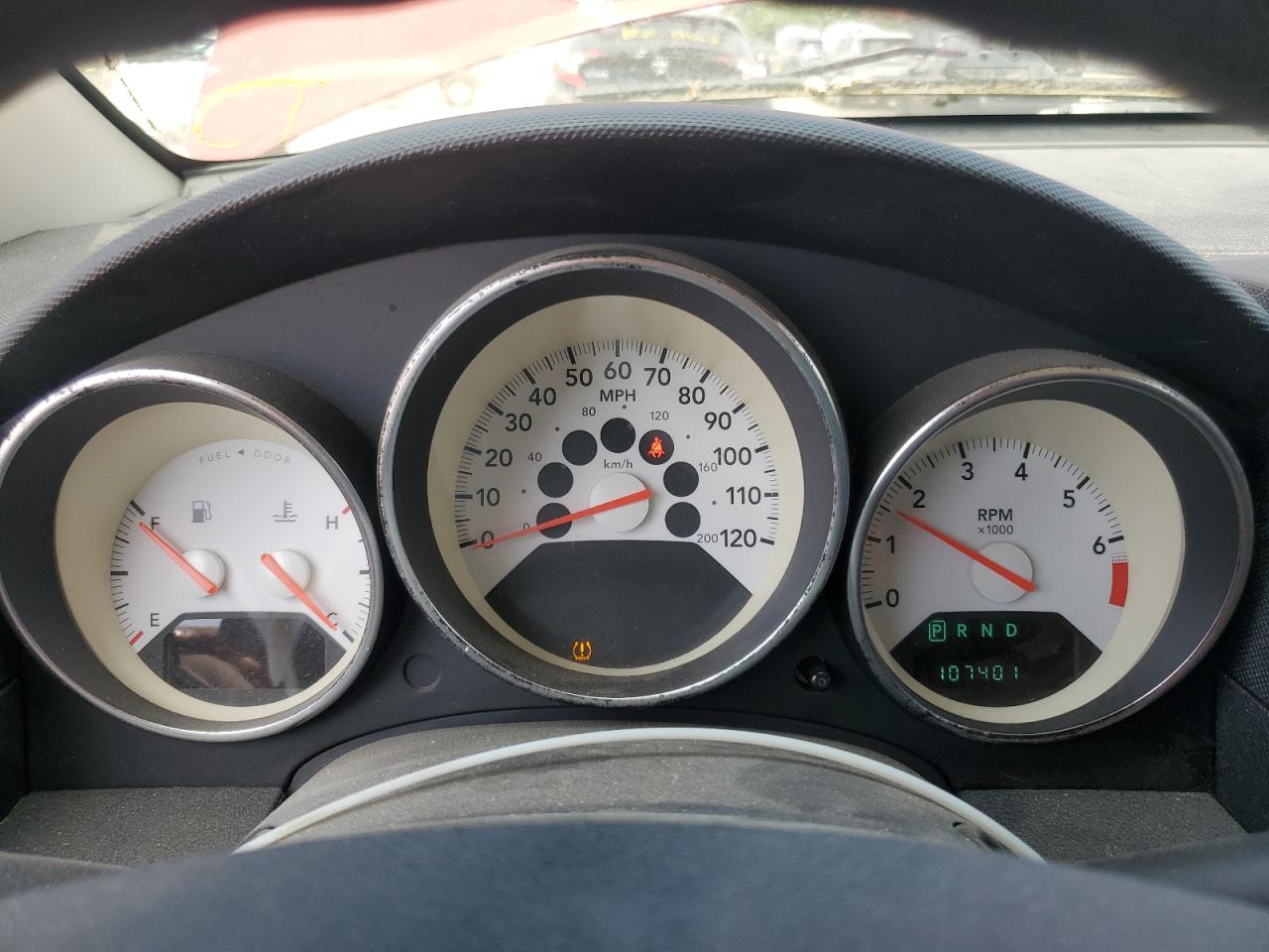 Dodge Caliber Sxt Image 8