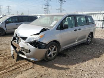  Salvage Toyota Sienna