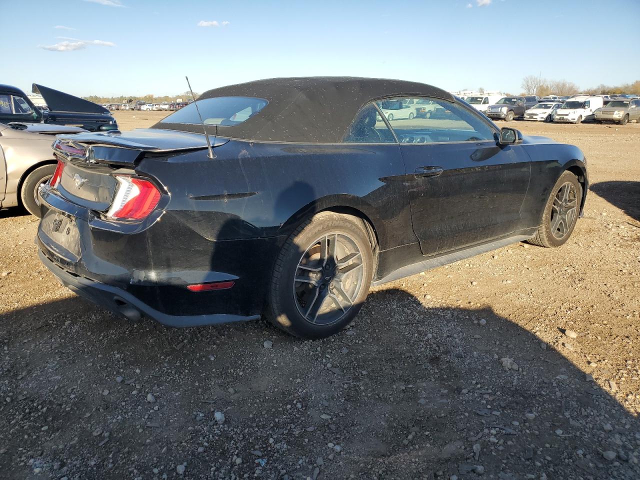 Ford Mustang Image 10