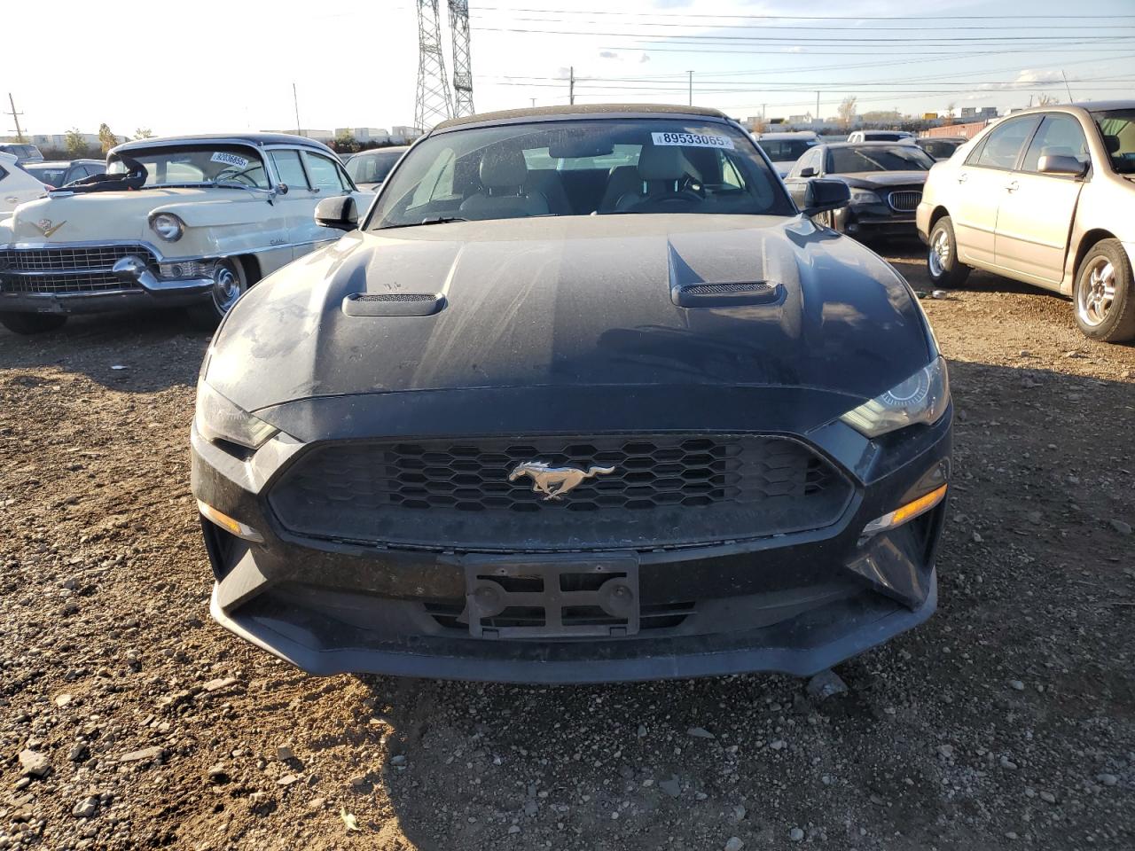 Ford Mustang Image 11