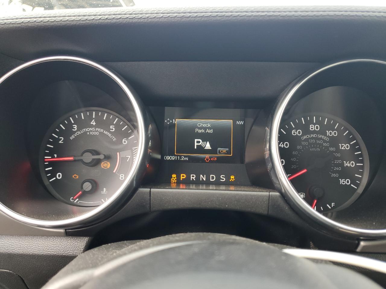 Ford Mustang Image 4