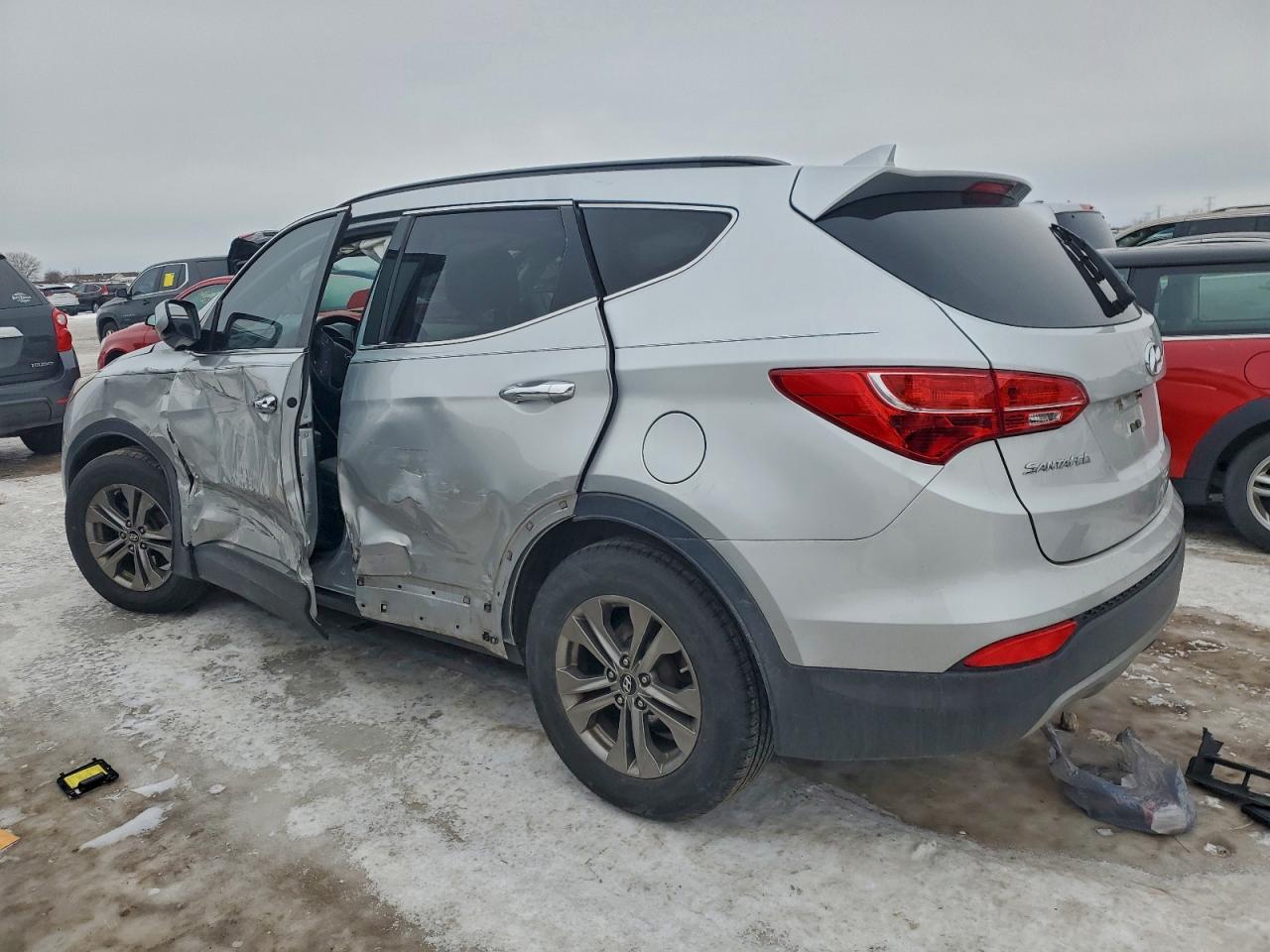 Hyundai SANTA FE Image 4