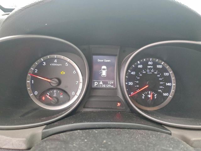 Hyundai SANTA FE Image 12