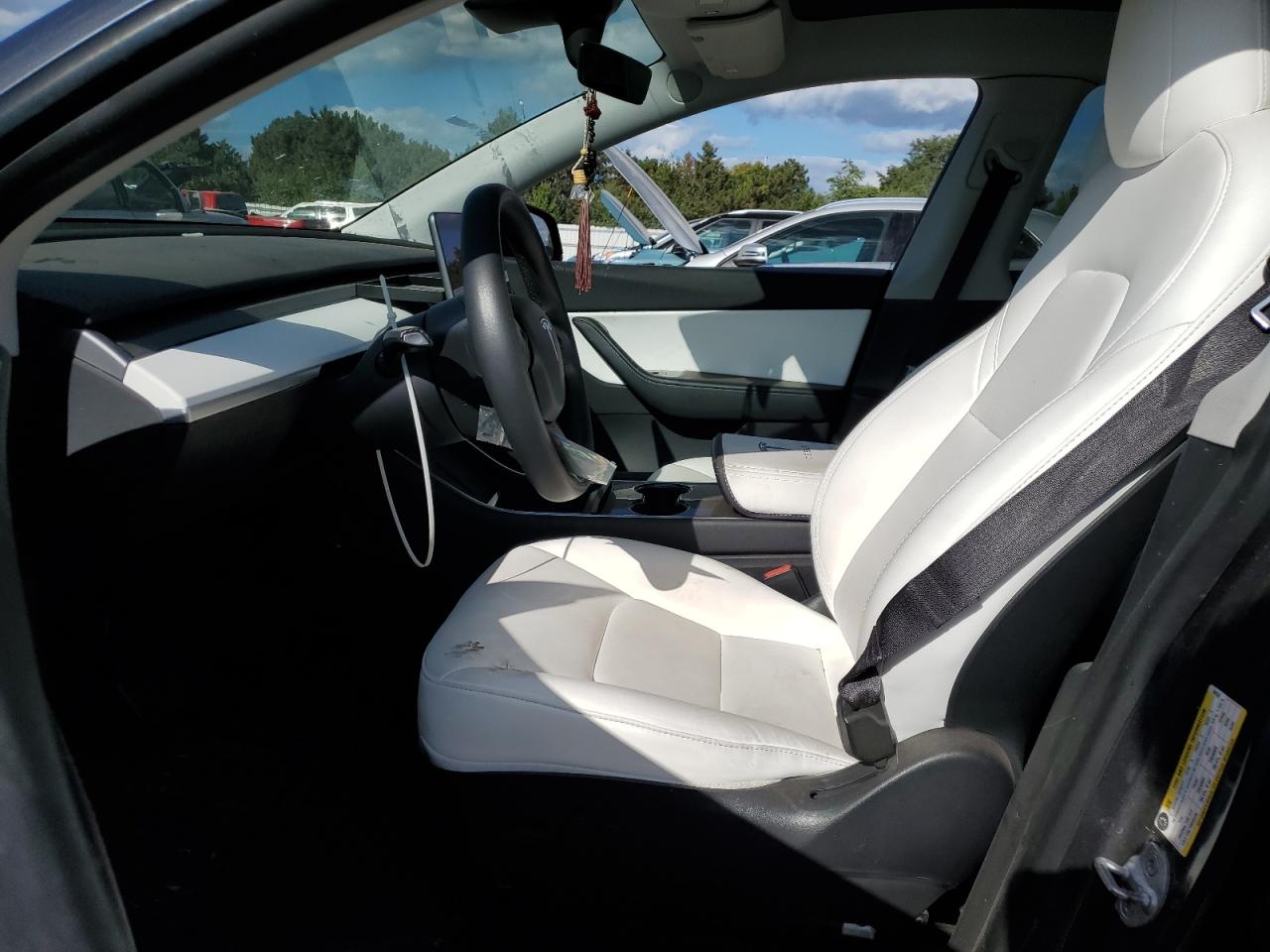Tesla Model Y Image 11