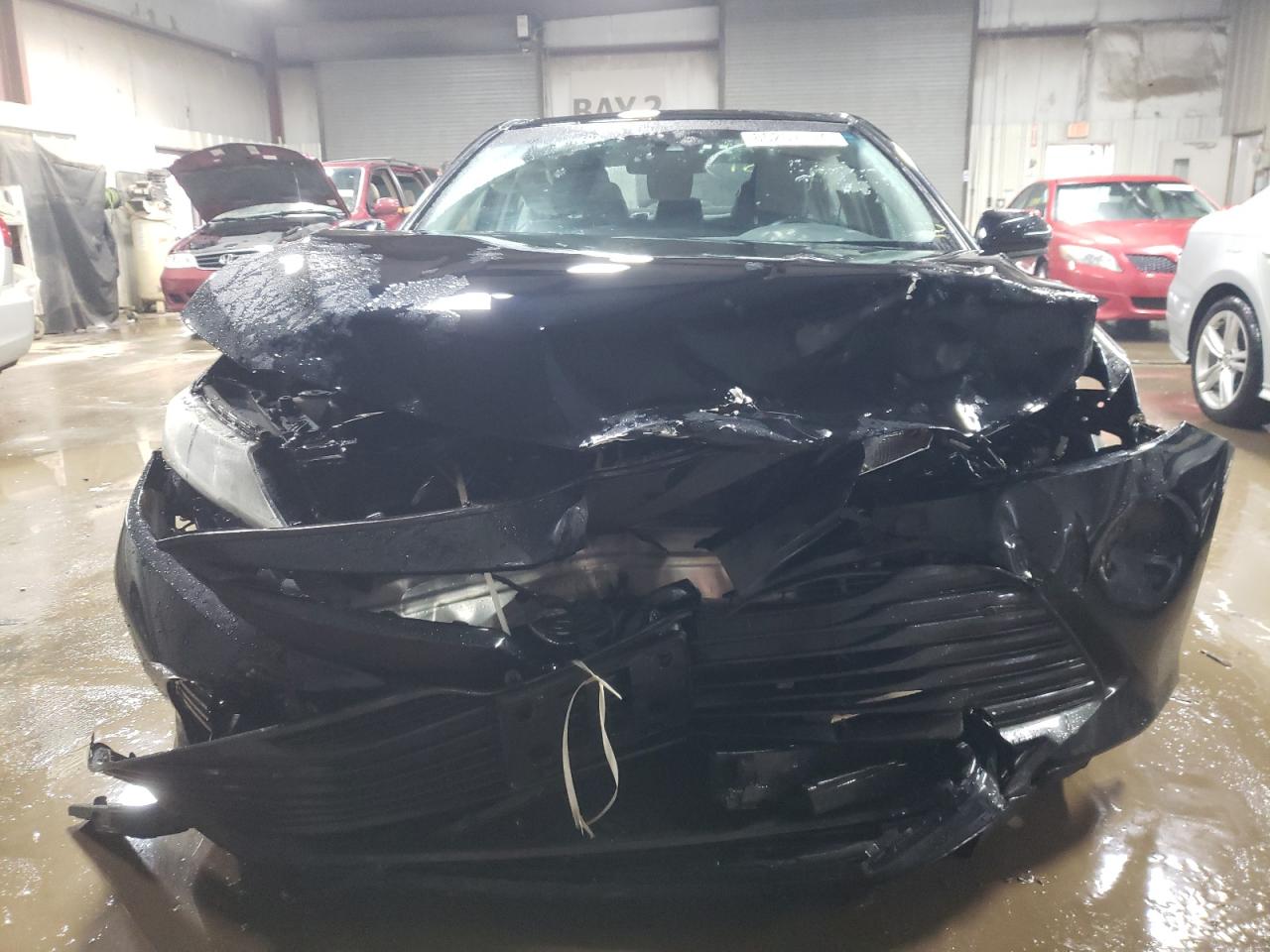 Toyota Camry L Image 7