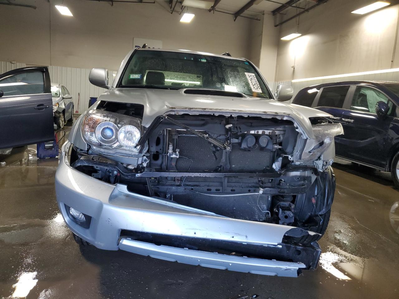 Toyota 4Runner Sr5 Image 11