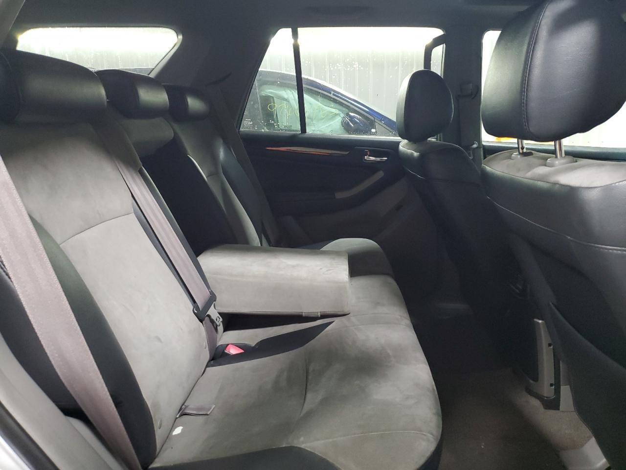 Toyota 4Runner Sr5 Image 7