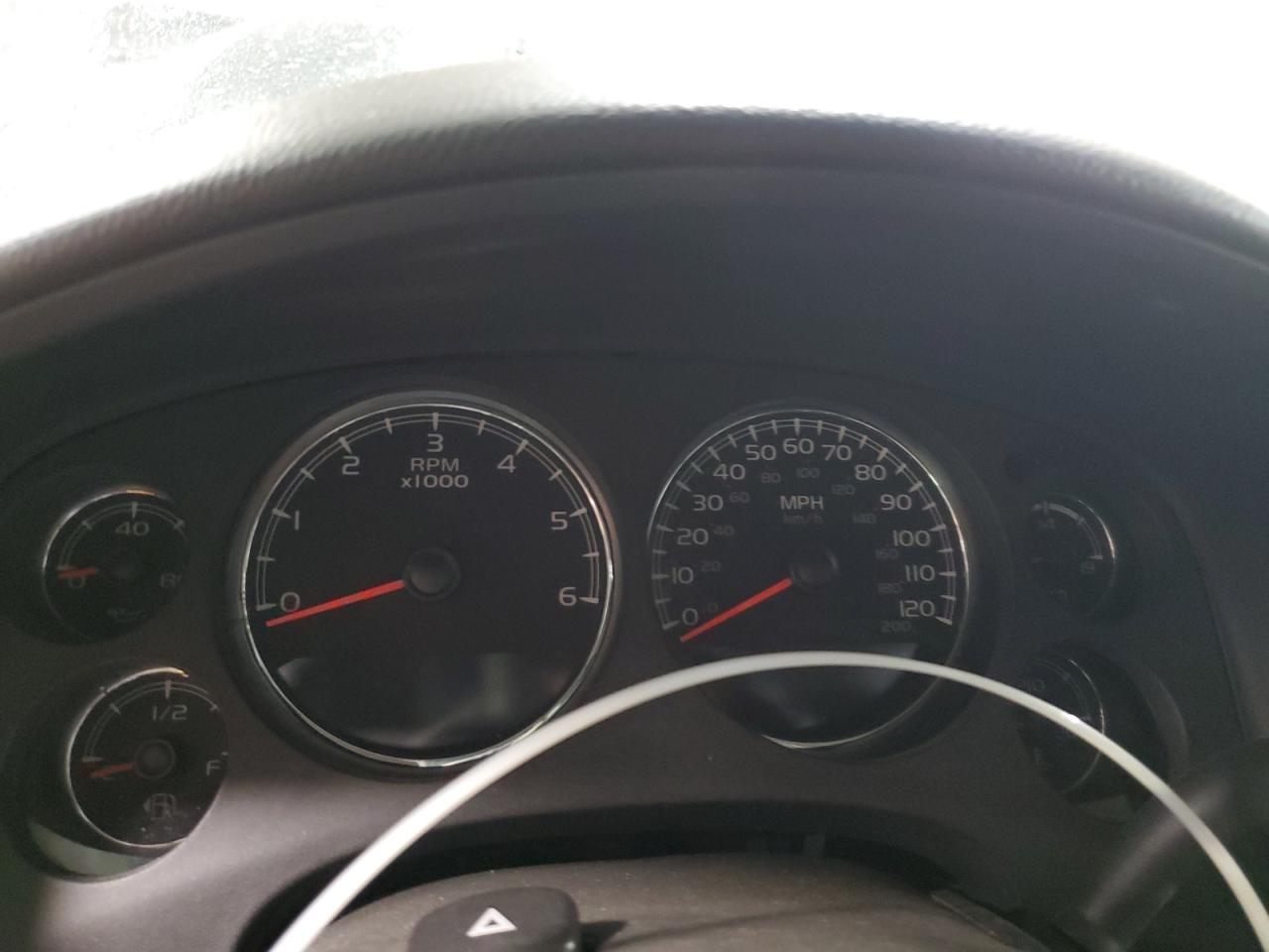 Chevrolet Suburban K1500 Lt Image 8