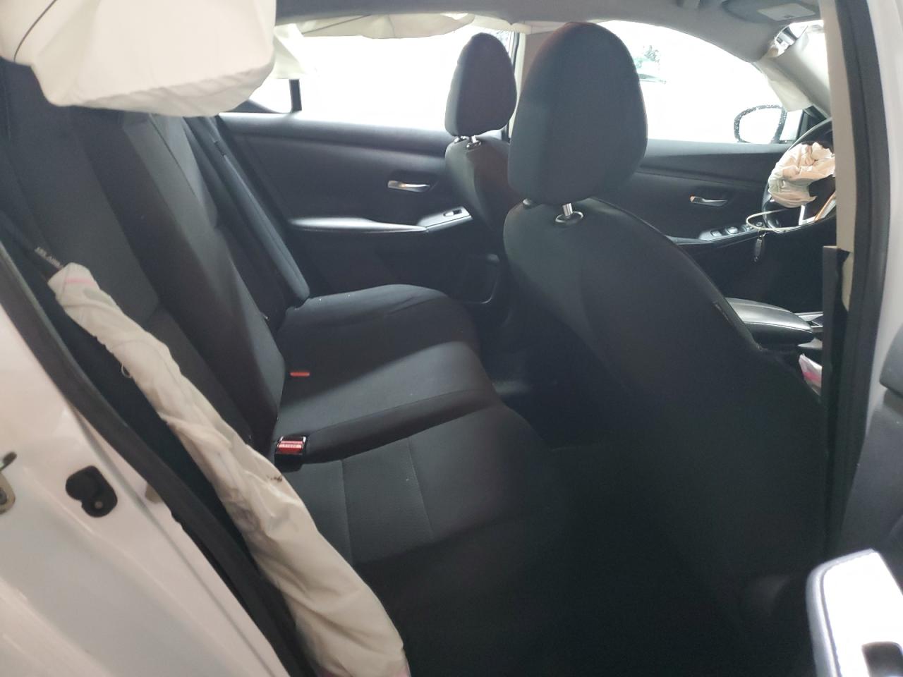 Nissan Sentra S Image 10