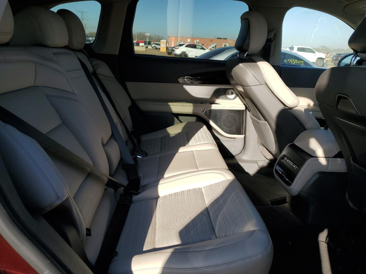 Lincoln Nautilus Reserve Image 6