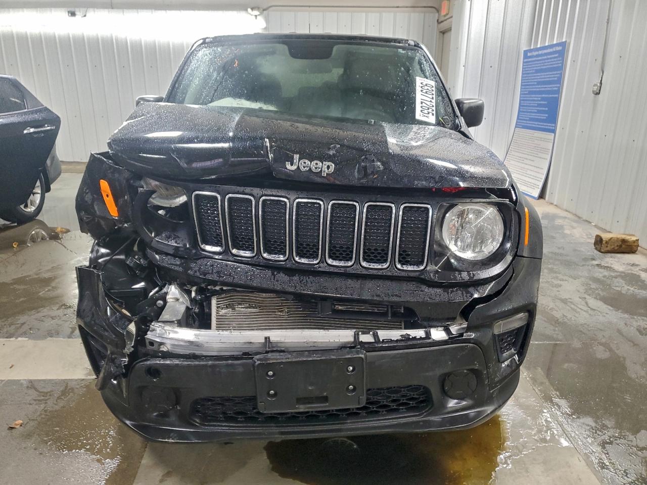 Jeep Renegade Sport Image 5