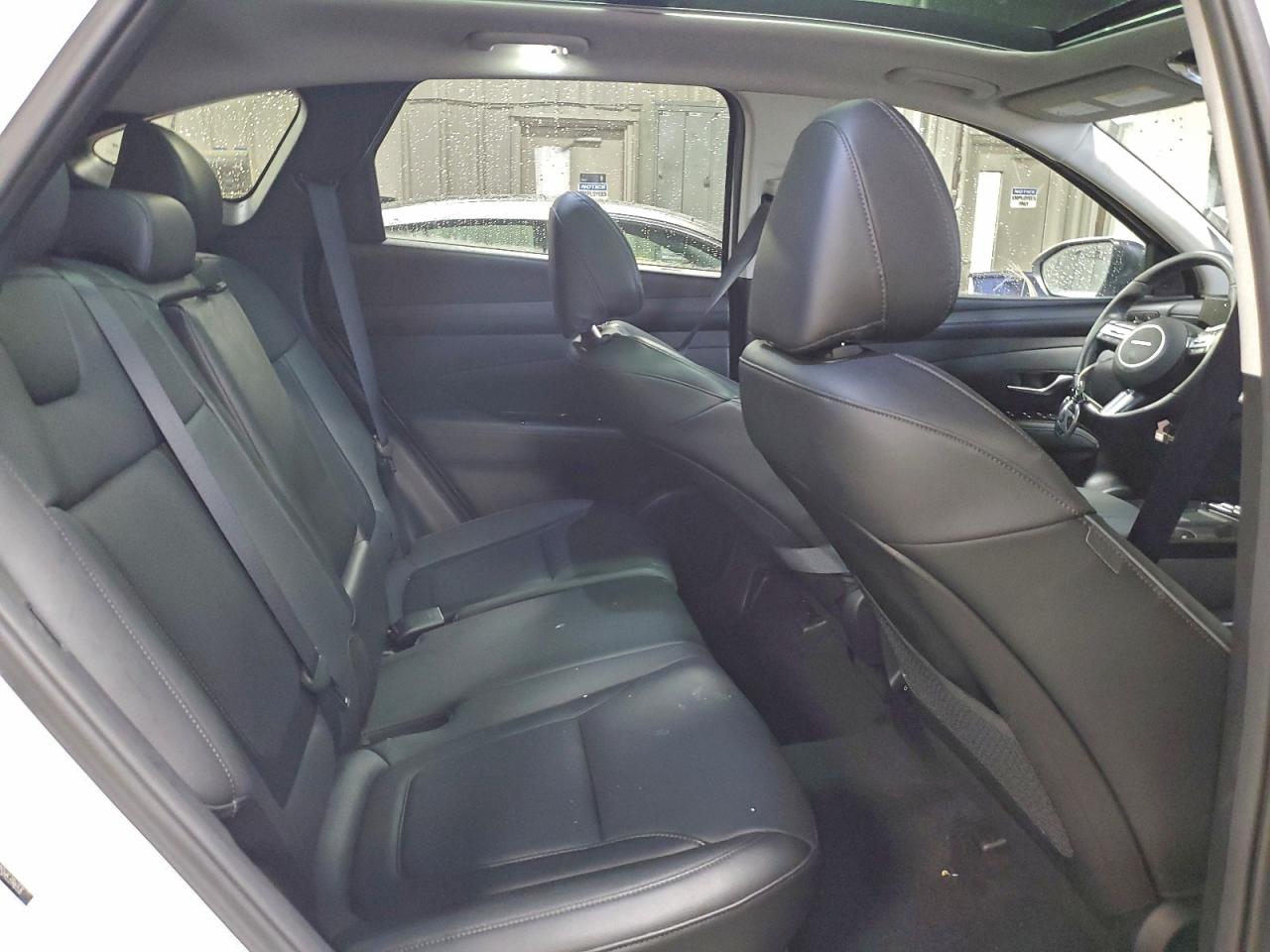 Hyundai TUCSON Limited Image 10