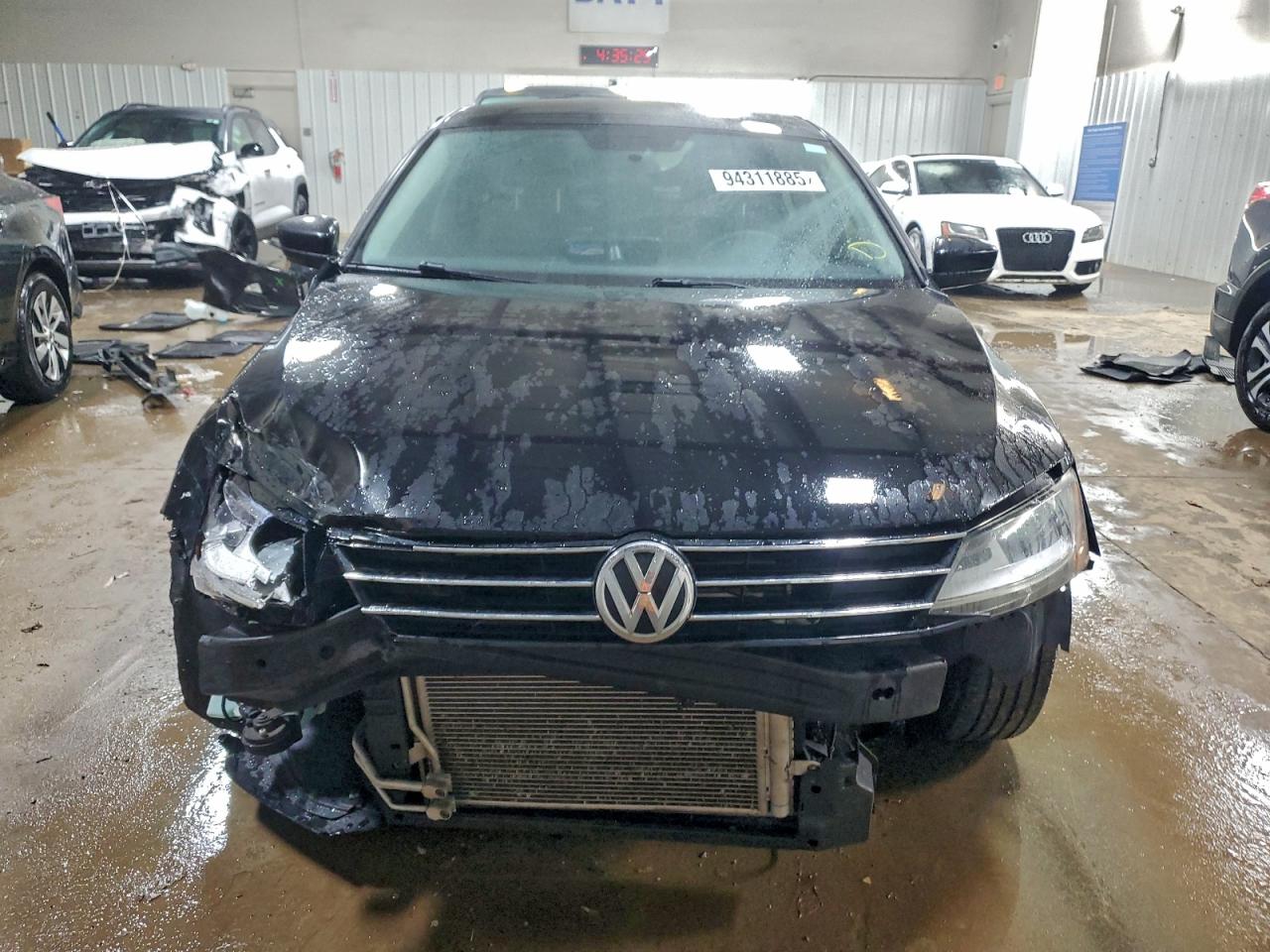 Volkswagen Jetta S Image 7