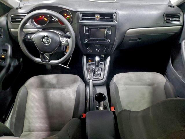 Volkswagen Jetta S Image 11