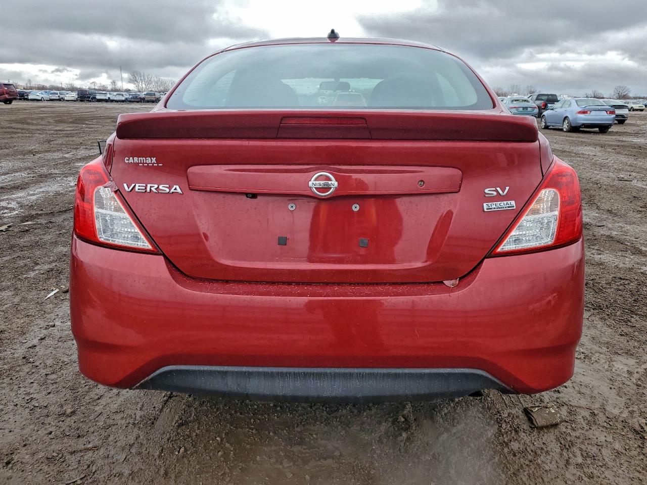 Nissan Versa S Image 10