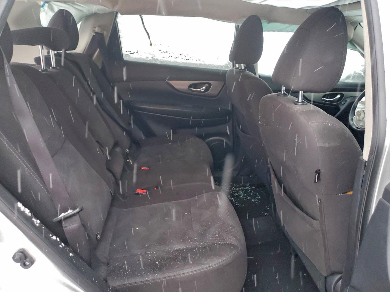 Nissan Rogue S Image 7